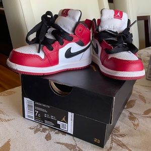 Jordan 1 MID (TD) toddler size 7C